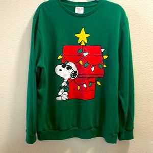 Green Snoopy Christmas Sweatshirt size L42-44